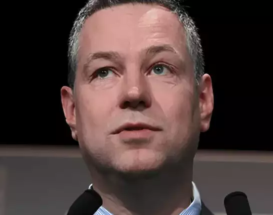 Pr Laurent MISERY  CHRU Brest